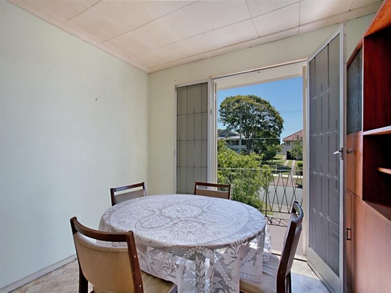 237 Long Street, Graceville QLD 4075