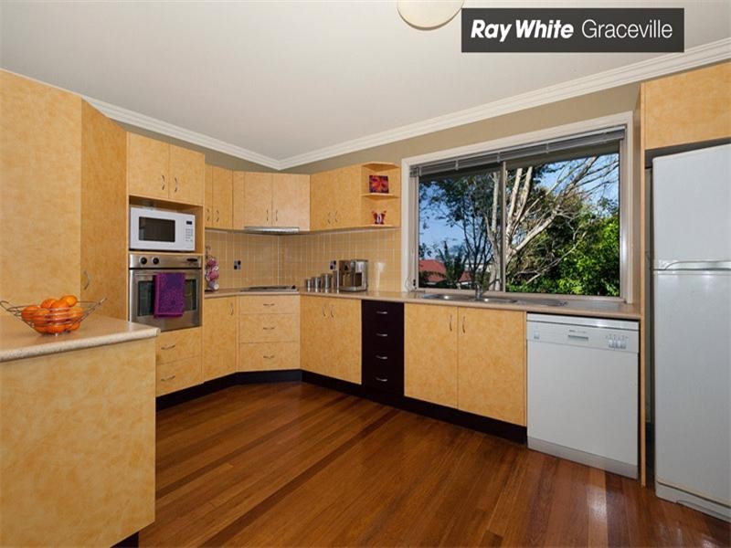 28 Elizabeth Street, Sherwood QLD 4075