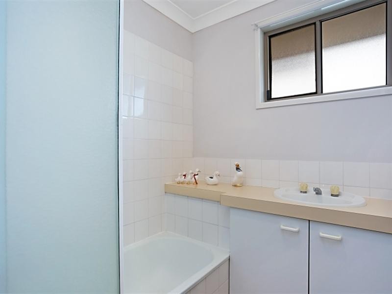 193 Long Street East, Graceville QLD 4075