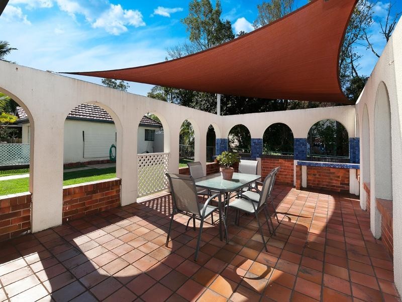 9 Sheffield Street, Oxley QLD 4075