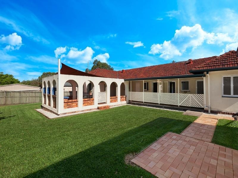 9 Sheffield Street, Oxley QLD 4075