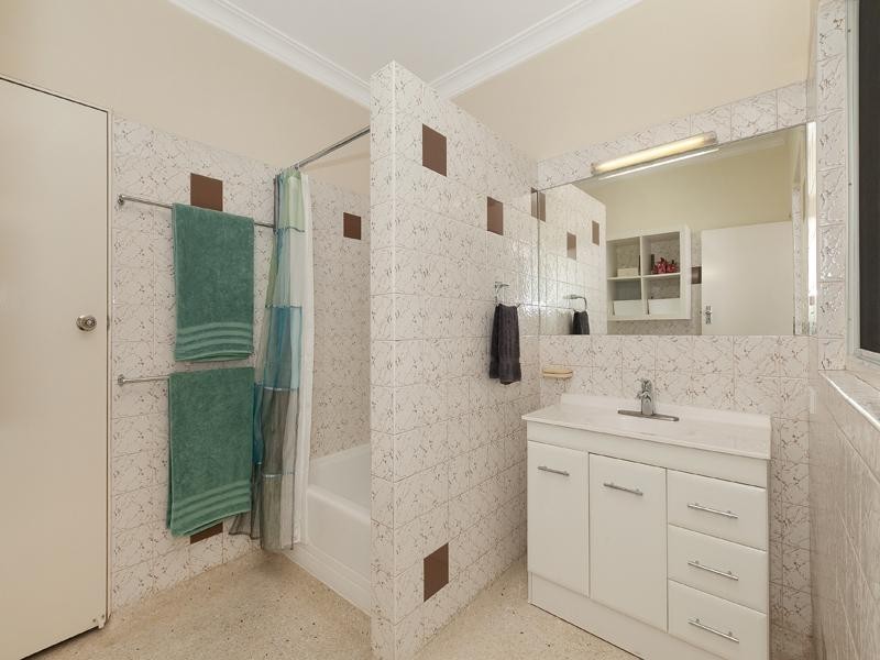 9 Sheffield Street, Oxley QLD 4075