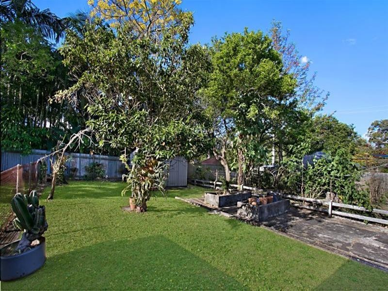 84 Thomas Street, Sherwood QLD 4075