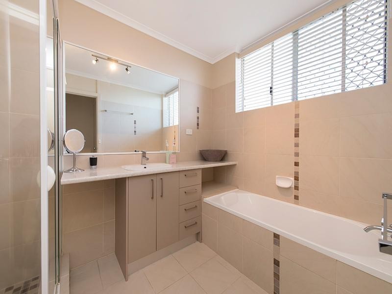 47 Thornburgh Street, Oxley QLD 4075