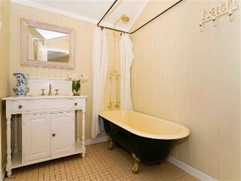 9 Cormack Street, Sherwood QLD 4075