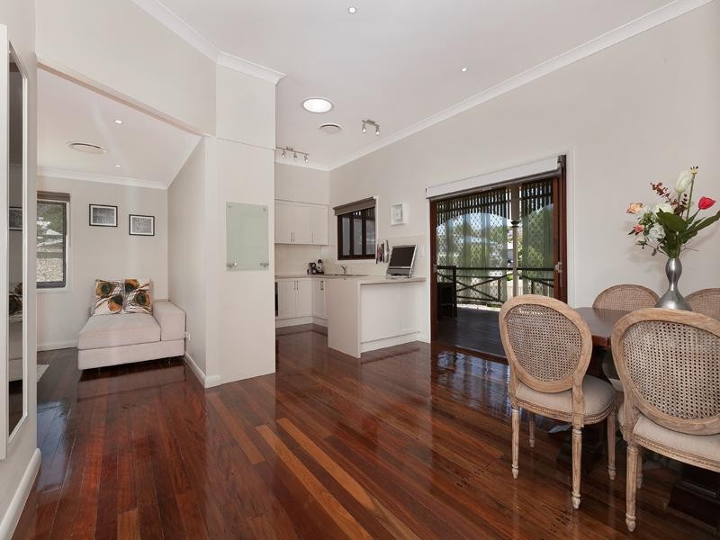 1 Turner Street, Sherwood QLD 4075