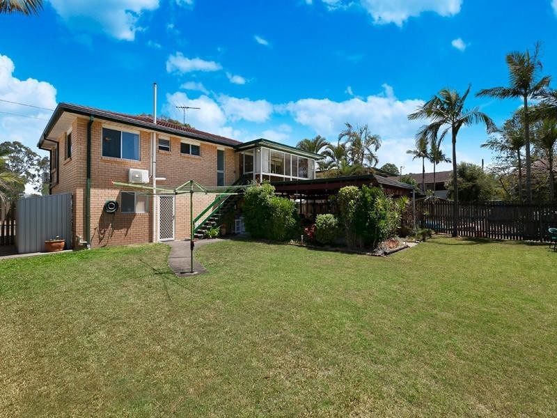 408 Cliveden Avenue, Corinda QLD 4075