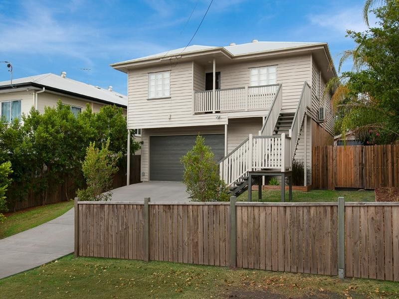 22 Haldane Street, Graceville QLD 4075