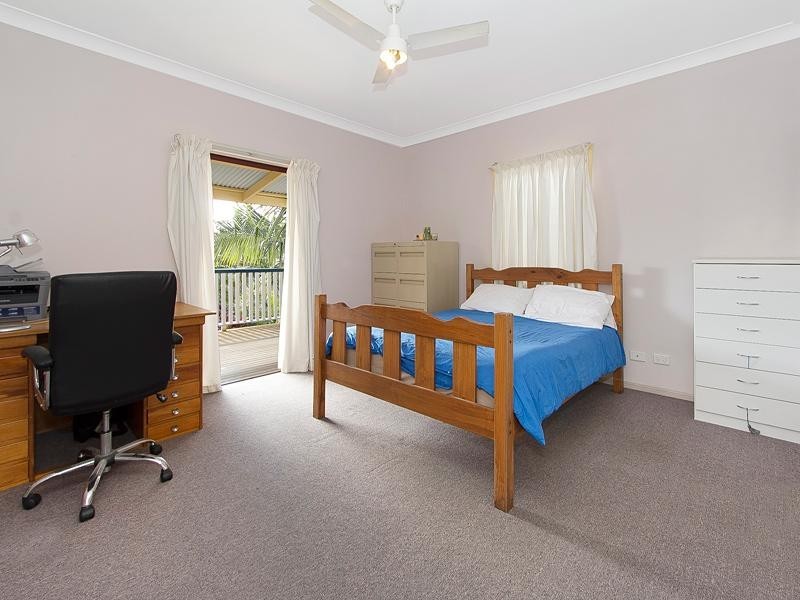 116 Graceville Avenue, Graceville QLD 4075