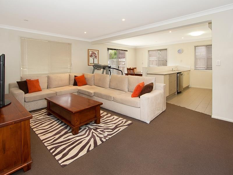 116 Graceville Avenue, Graceville QLD 4075