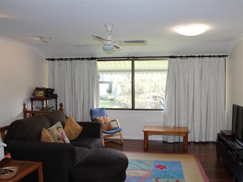 194 Strong Avenue, Graceville QLD 4075