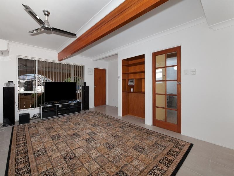 59 Camelot Street, Tennyson QLD 4105