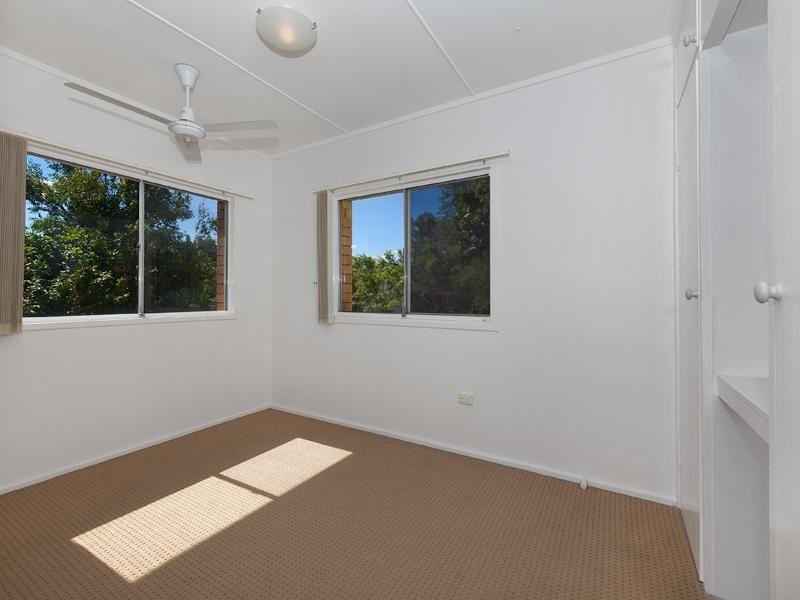 59 Camelot Street, Tennyson QLD 4105