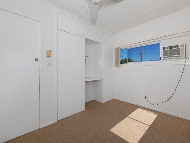 59 Camelot Street, Tennyson QLD 4105