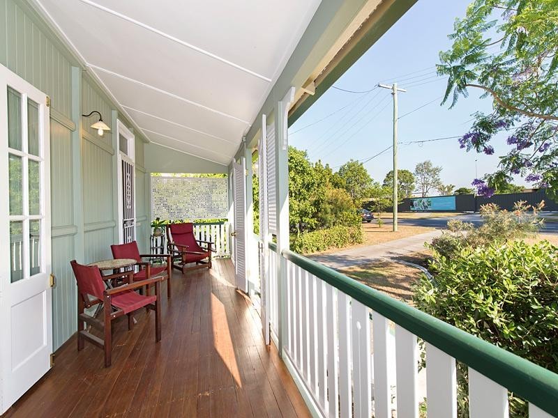 9 Menin Road, Corinda QLD 4075