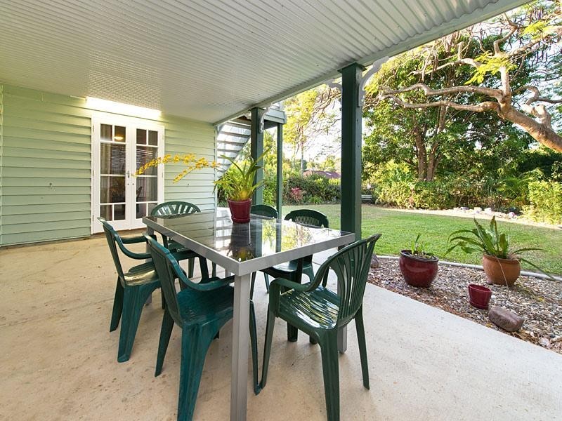 9 Menin Road, Corinda QLD 4075