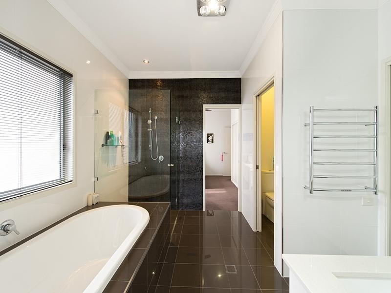 93 Hargreaves Avenue, Chelmer QLD 4068