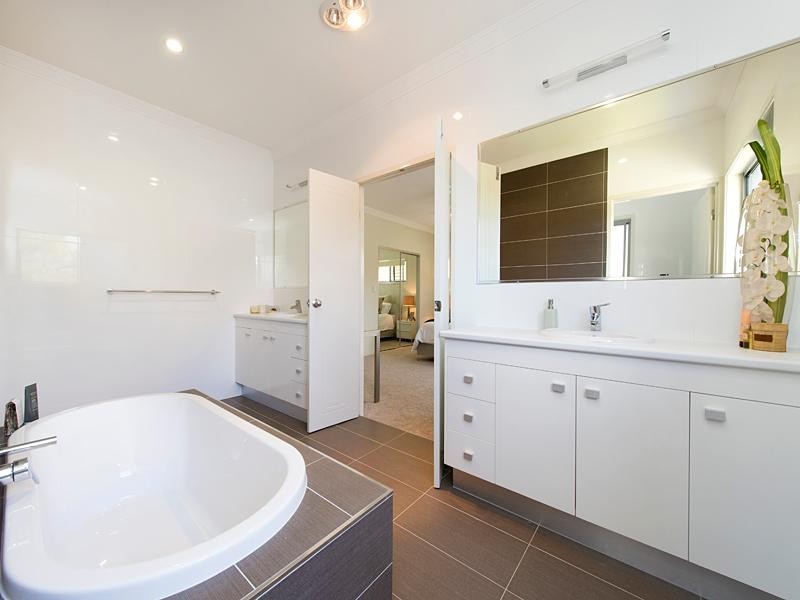 91 Hargreaves Avenue, Chelmer QLD 4068