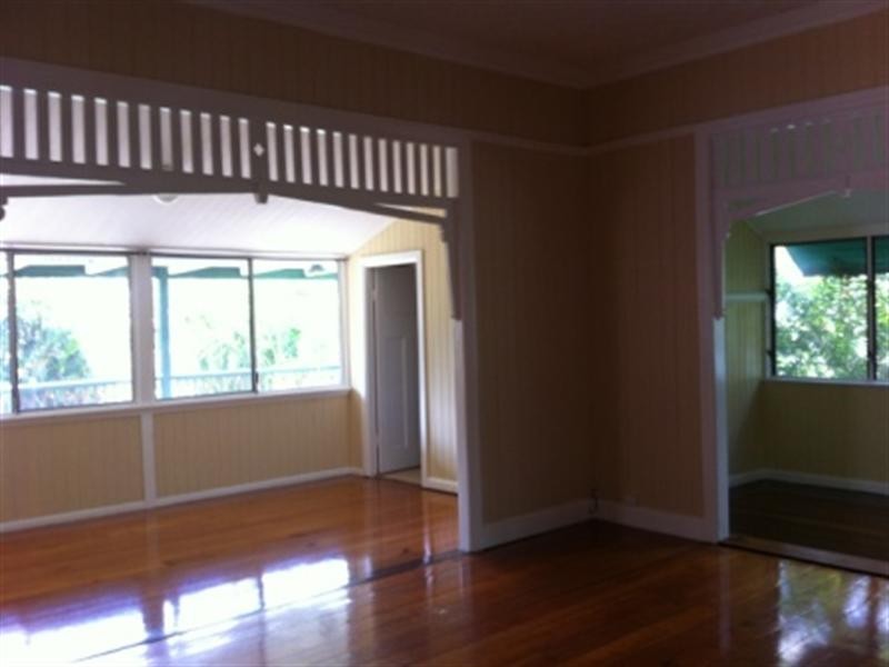 9 Cormack Street, Sherwood QLD 4075