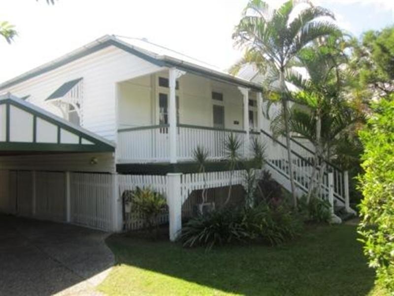 9 Cormack Street, Sherwood QLD 4075