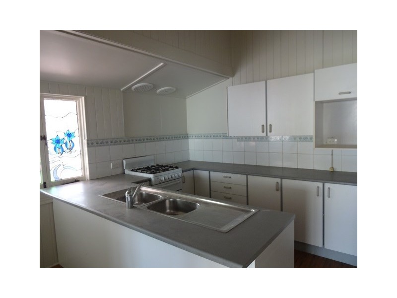 281 Oxley Road, Graceville QLD 4075