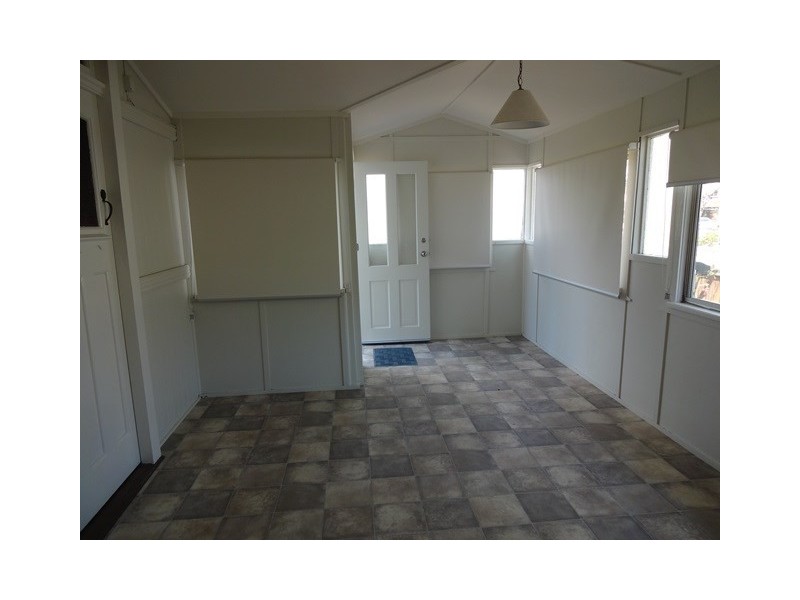 281 Oxley Road, Graceville QLD 4075