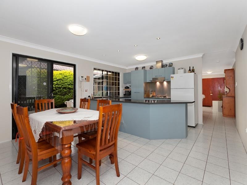 3 Sunningdale Street, Oxley QLD 4075