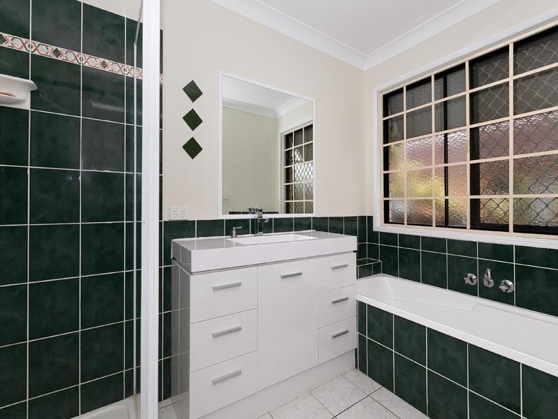 3 Sunningdale Street, Oxley QLD 4075