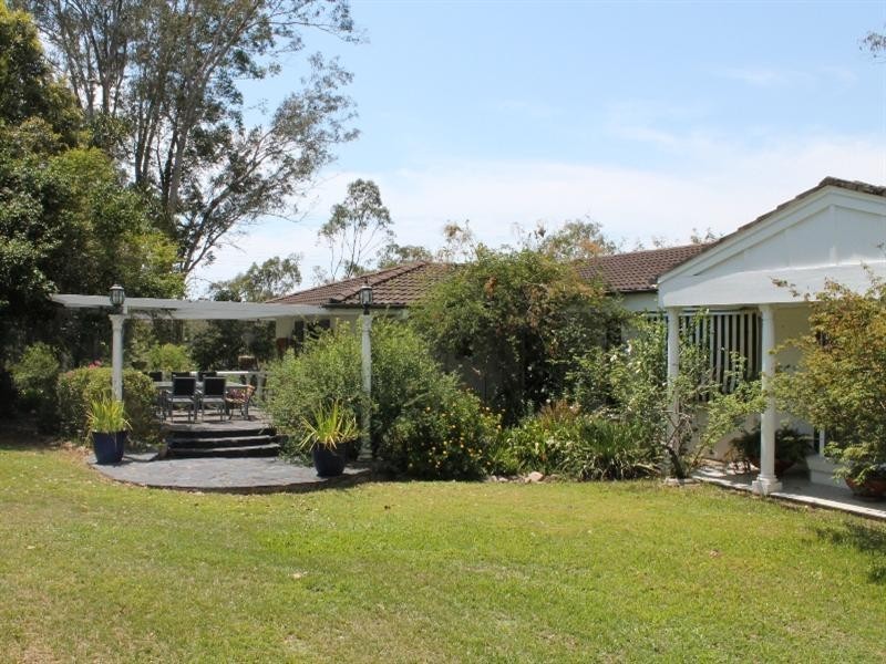 77 Lather Road, Bellbowrie QLD 4070