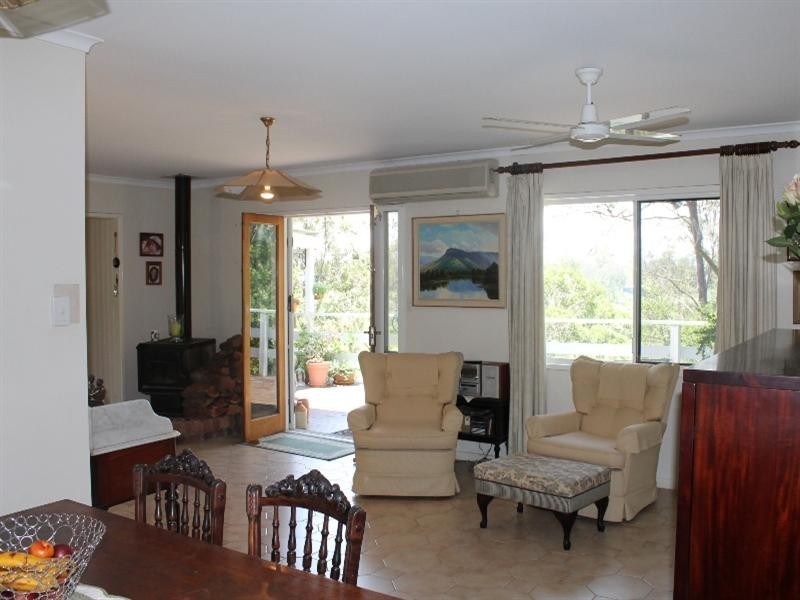 77 Lather Road, Bellbowrie QLD 4070