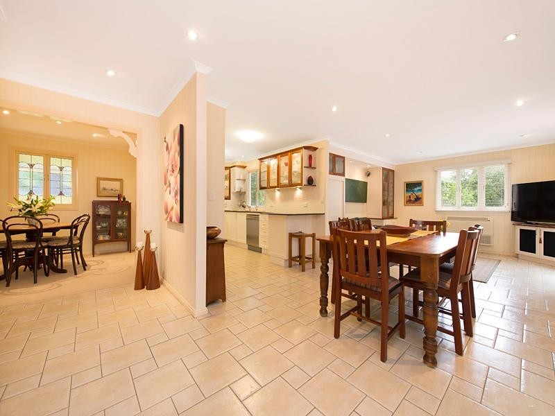 25 Evadne Street, Graceville QLD 4075