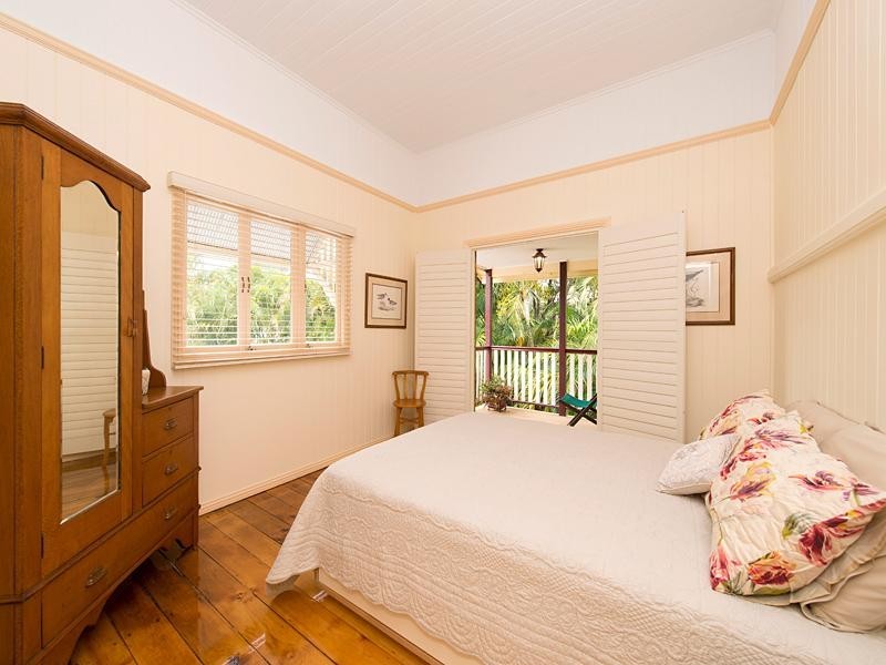 25 Evadne Street, Graceville QLD 4075