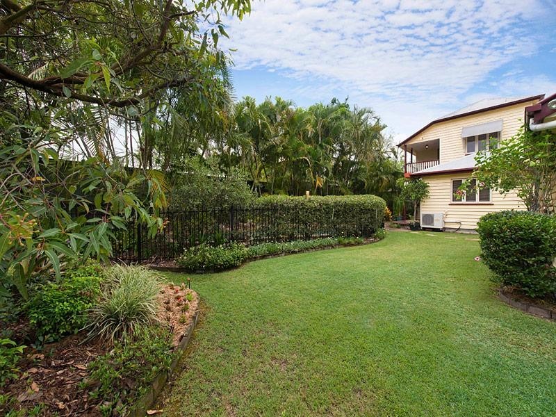 25 Evadne Street, Graceville QLD 4075