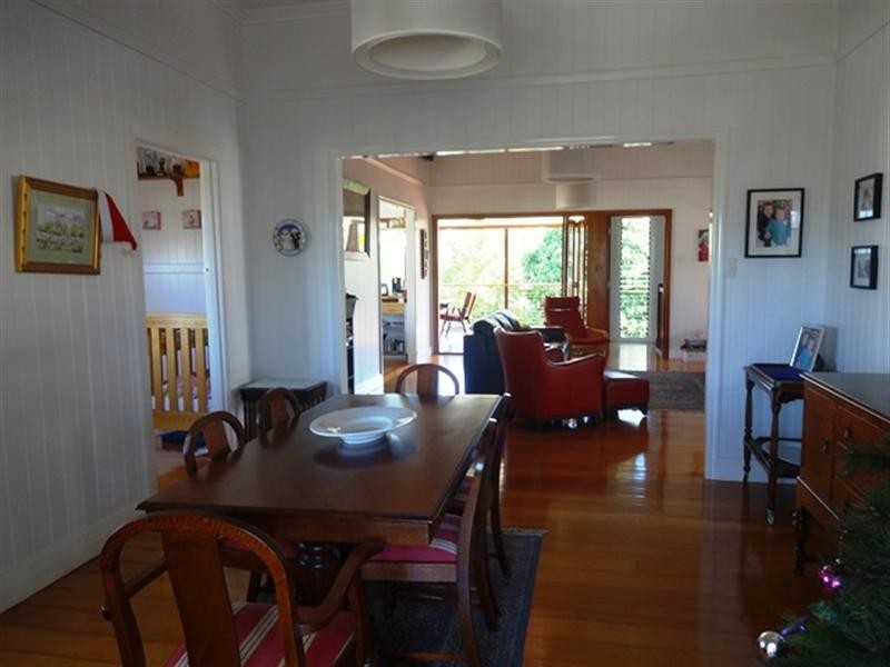 30 Connors Street, Graceville QLD 4075