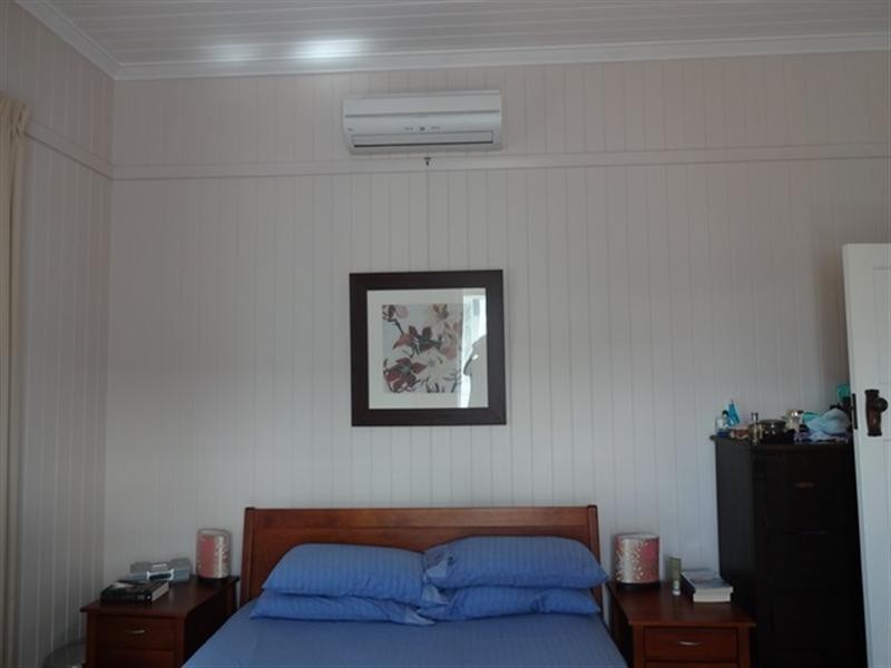 30 Connors Street, Graceville QLD 4075