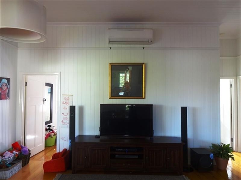 30 Connors Street, Graceville QLD 4075