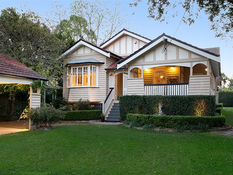 55 Victoria Avenue, Chelmer QLD 4068