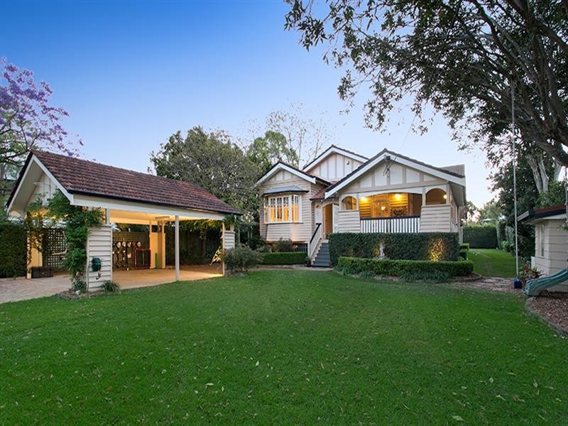 55 Victoria Avenue, Chelmer QLD 4068