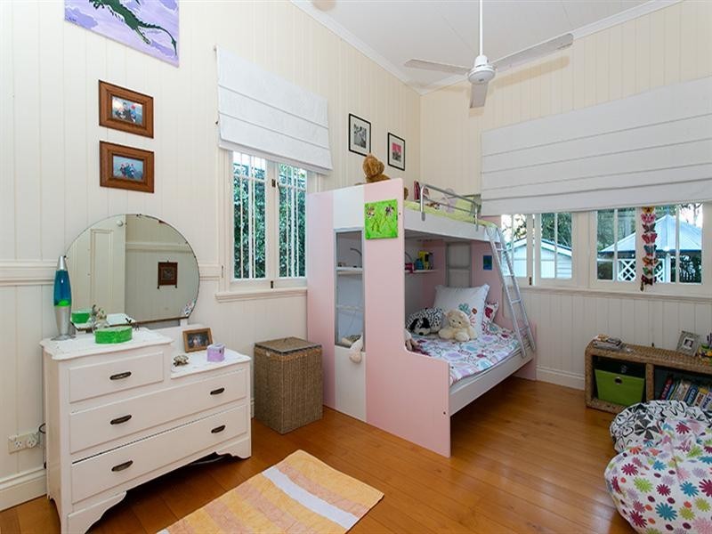 55 Victoria Avenue, Chelmer QLD 4068