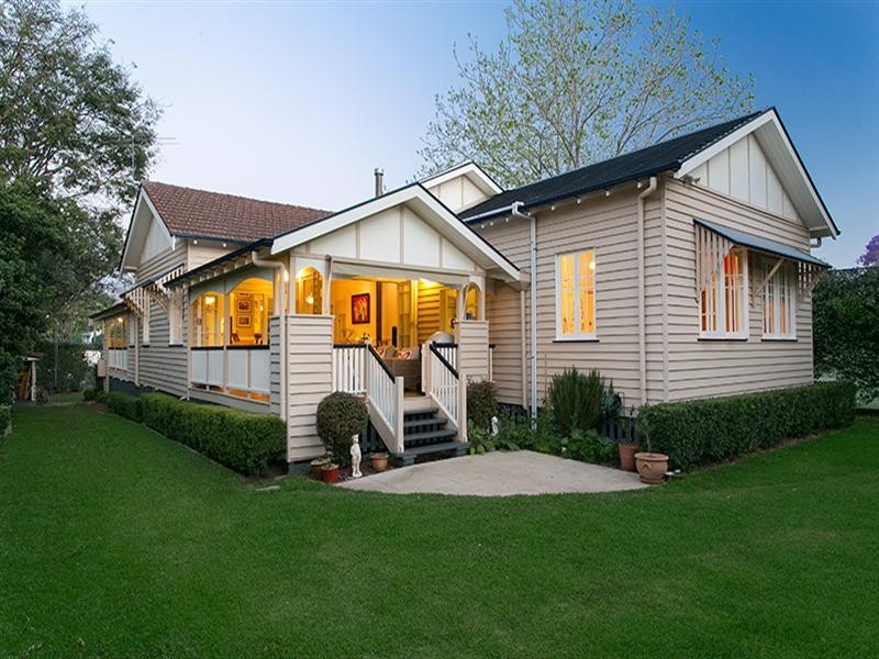 55 Victoria Avenue, Chelmer QLD 4068