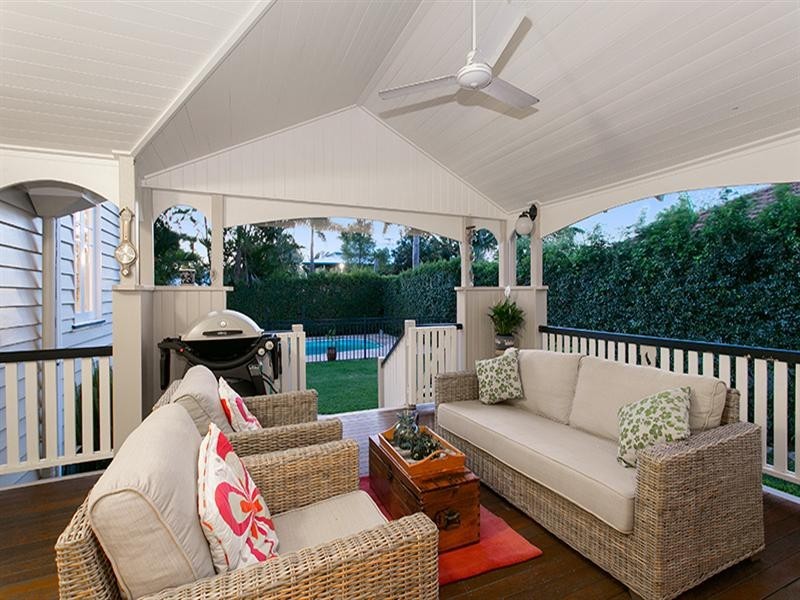 55 Victoria Avenue, Chelmer QLD 4068