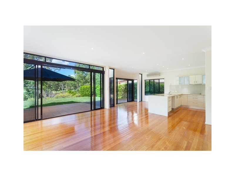 7 Samuel Place, Sinnamon Park QLD 4073
