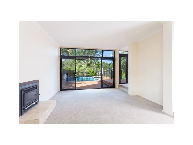 7 Samuel Place, Sinnamon Park QLD 4073