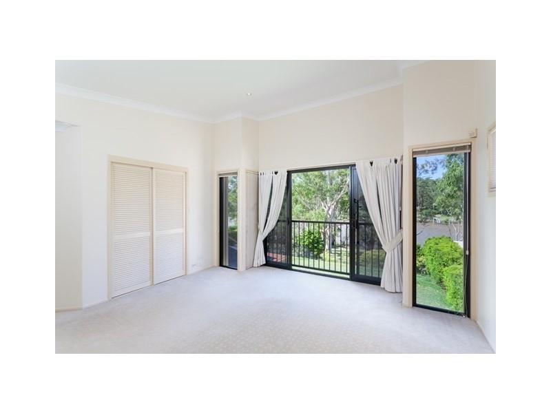 7 Samuel Place, Sinnamon Park QLD 4073