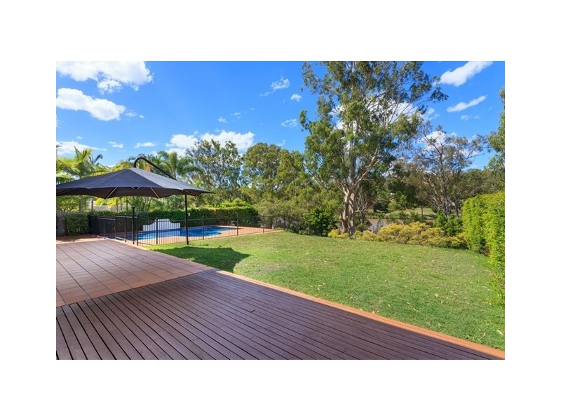 7 Samuel Place, Sinnamon Park QLD 4073