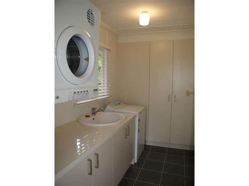 48 Baronsfield Street, Graceville QLD 4075