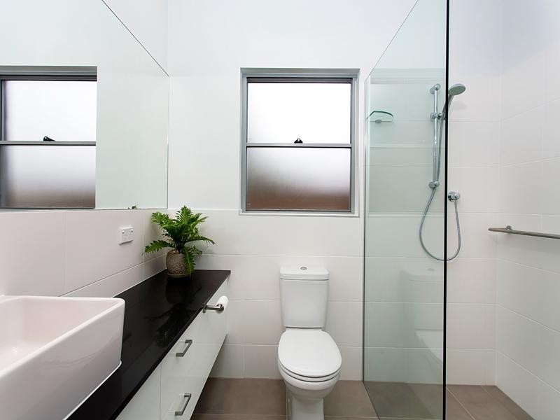 137 King Arthur Terrace, Tennyson QLD 4105