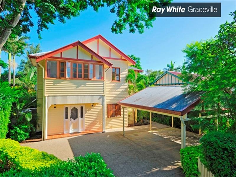 130 King Arthur Terrace, Tennyson QLD 4105