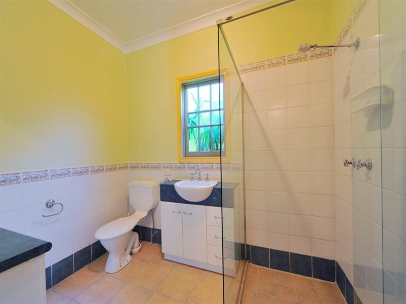 130 King Arthur Terrace, Tennyson QLD 4105