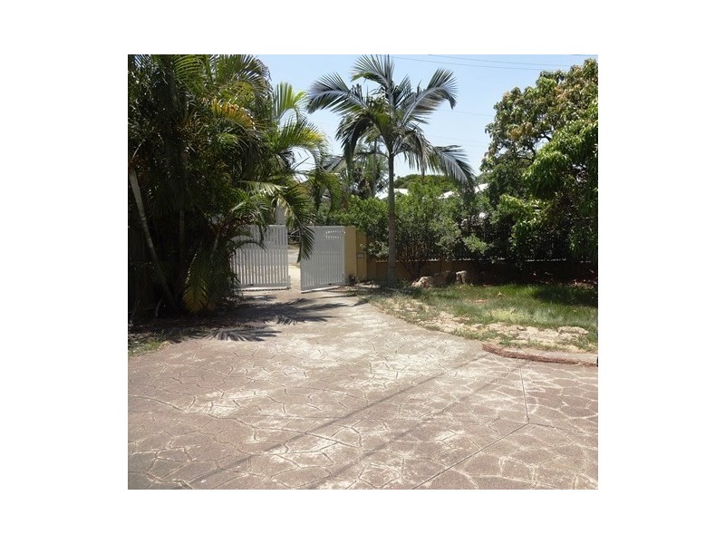 158 Venner Road, Fairfield QLD 4103